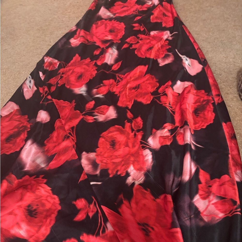 Victoria’s Secret Floral Red and Black Women's Slip gown!!!